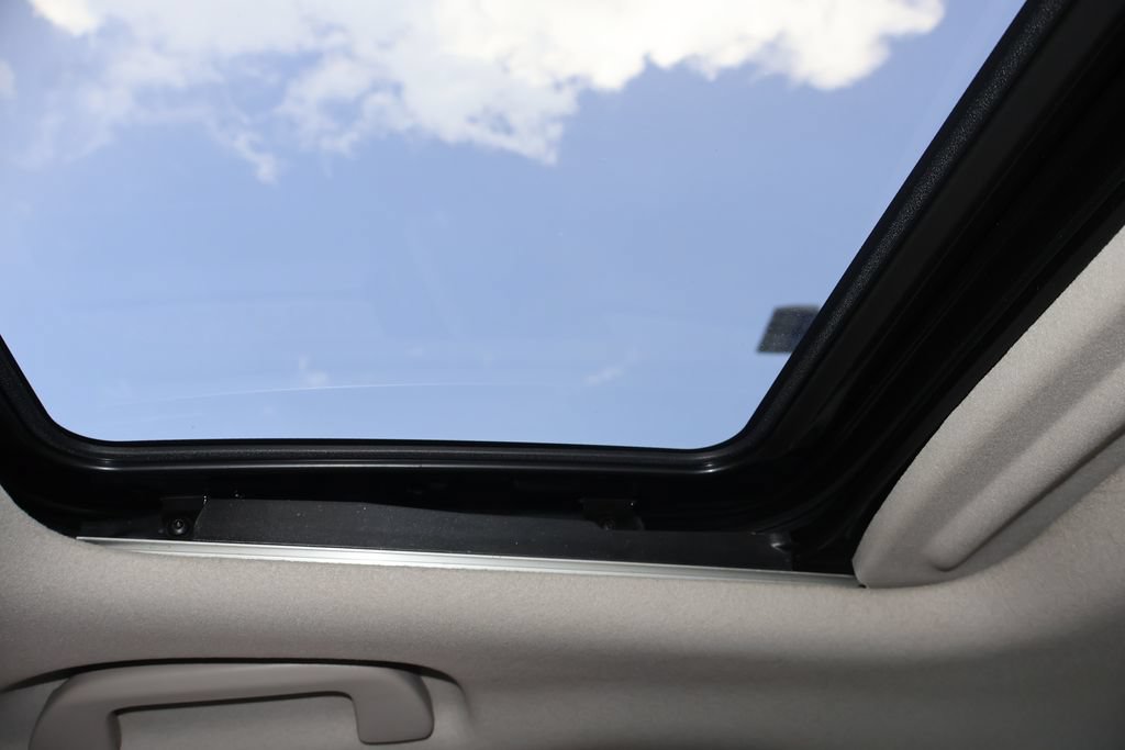 Used 2018 Honda Fit EX image 27