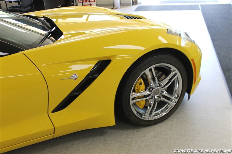 Used 2016 Chevrolet Corvette Stingray Convertible w/ 2LT Preferred Equipment Group RWD image 18