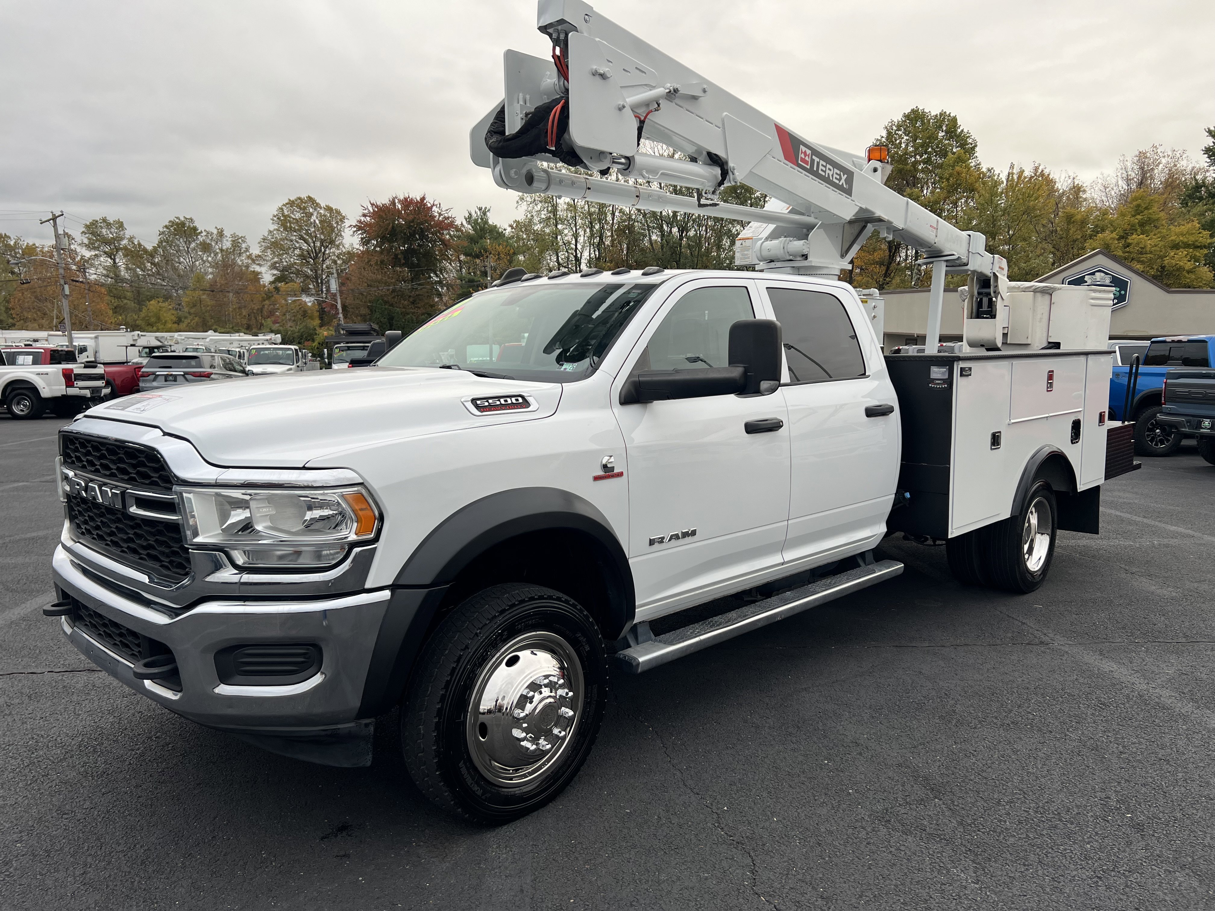 Used 2019 RAM 5500 Tradesman w/ Chrome Appearance Group image 12