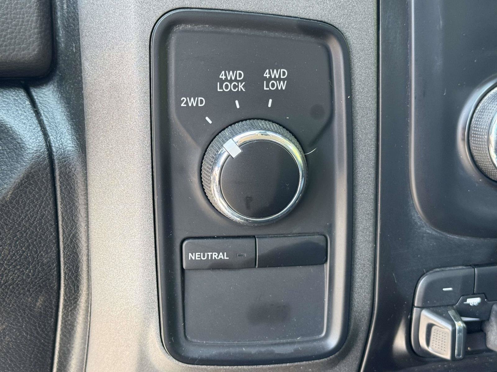 Used 2018 RAM 2500 Tradesman w/ Chrome Appearance Group AWD/4WD image 7