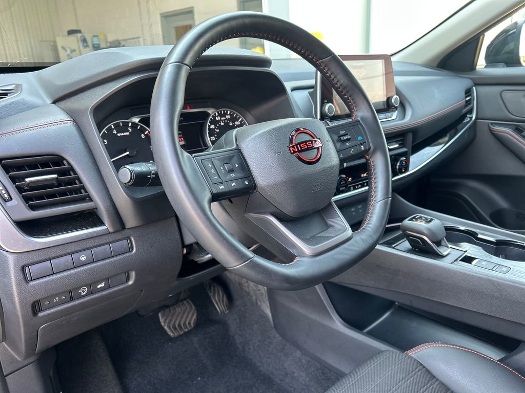 Used 2025 Nissan Rogue Rock Creek w/ Rock Creek Premium Package image 14