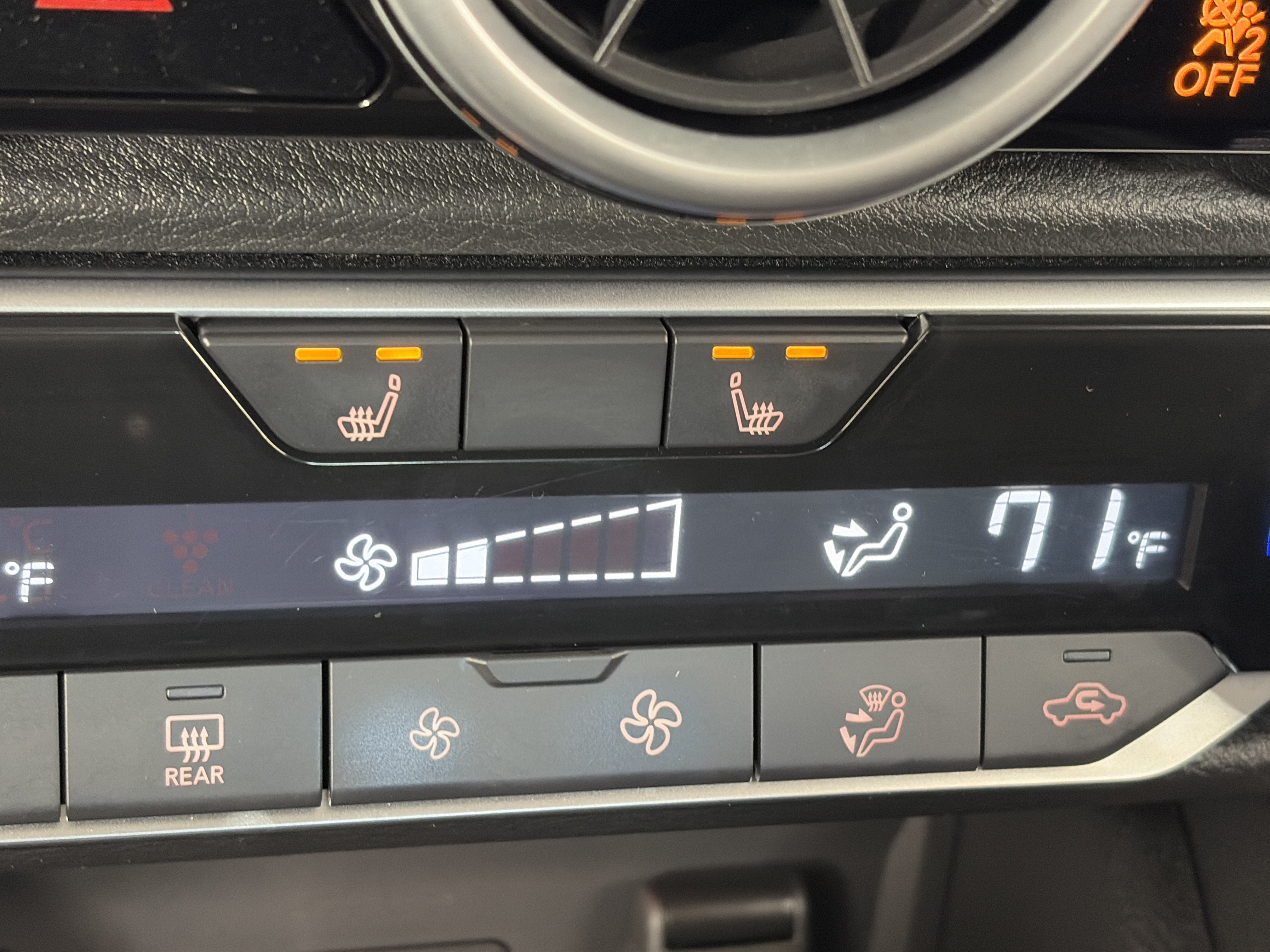 Used 2025 Nissan Sentra SR FWD image 21