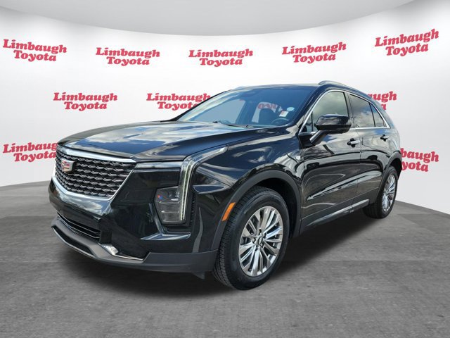 Used 2025 Cadillac XT4 Premium Luxury image 22