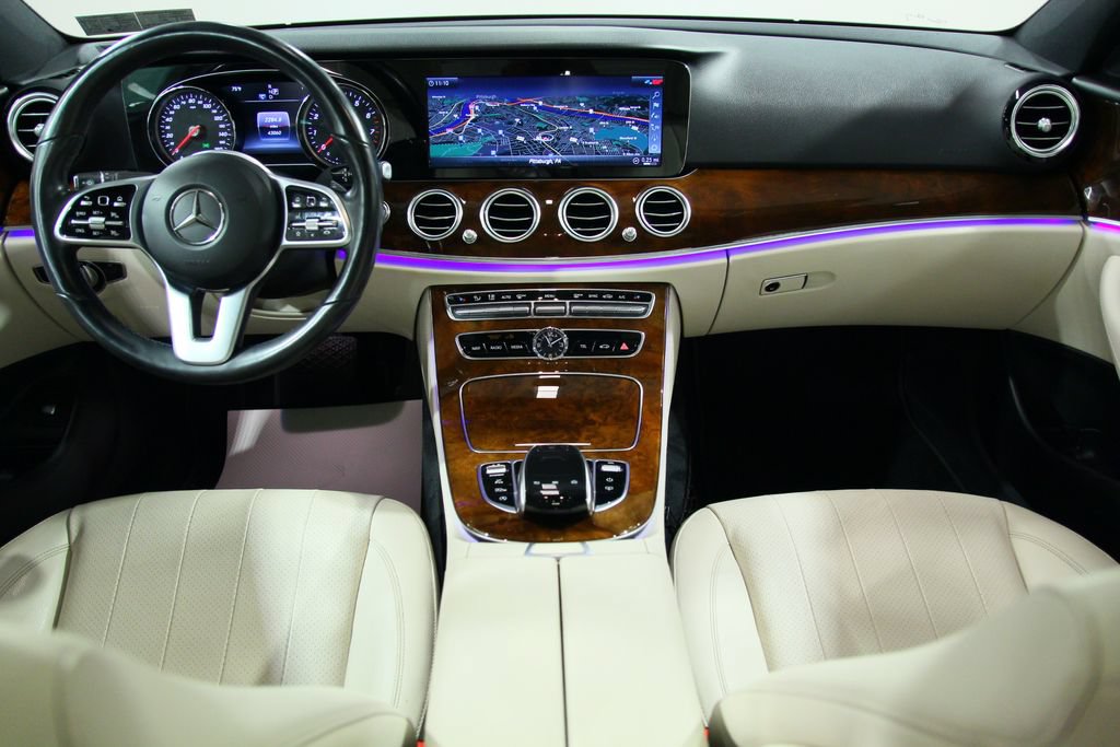 Certified 2019 Mercedes-Benz E 300 4MATIC image 18