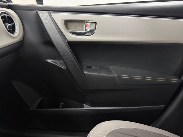 Used 2018 Toyota Corolla LE FWD image 24
