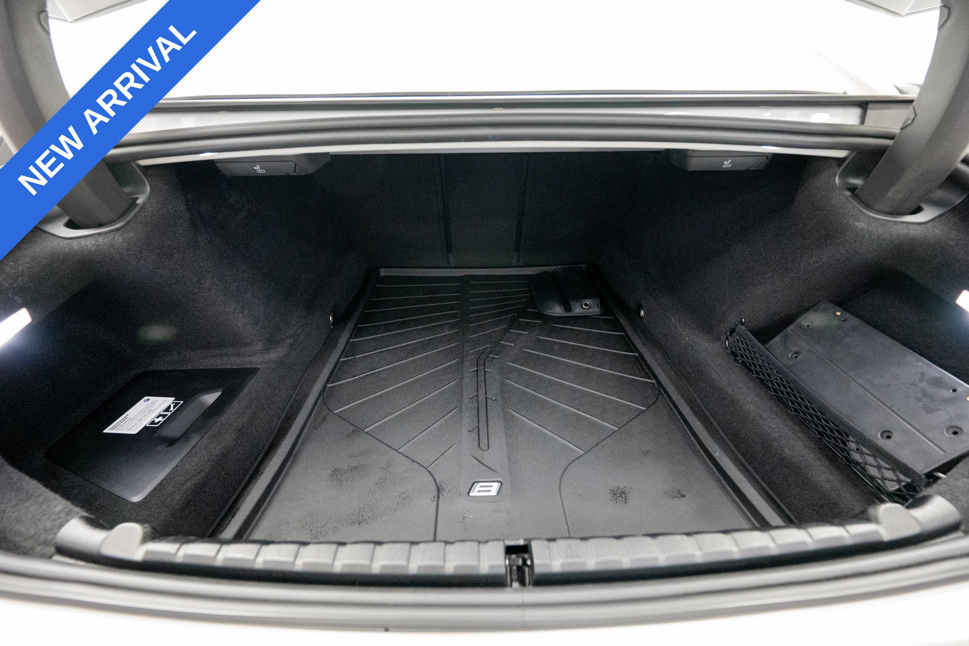 Used 2025 BMW 840i xDrive AWD/4WD image 41