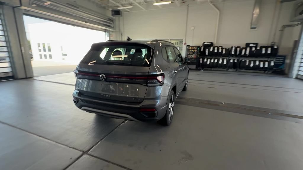 Certified 2025 Volkswagen Taos S AWD/4WD image 11