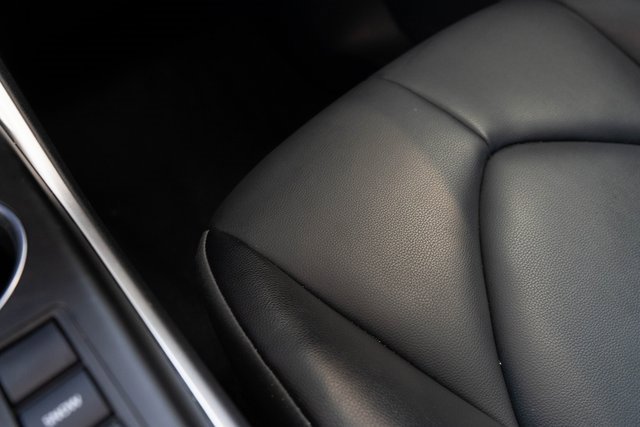 Used 2023 Toyota Highlander XLE image 31