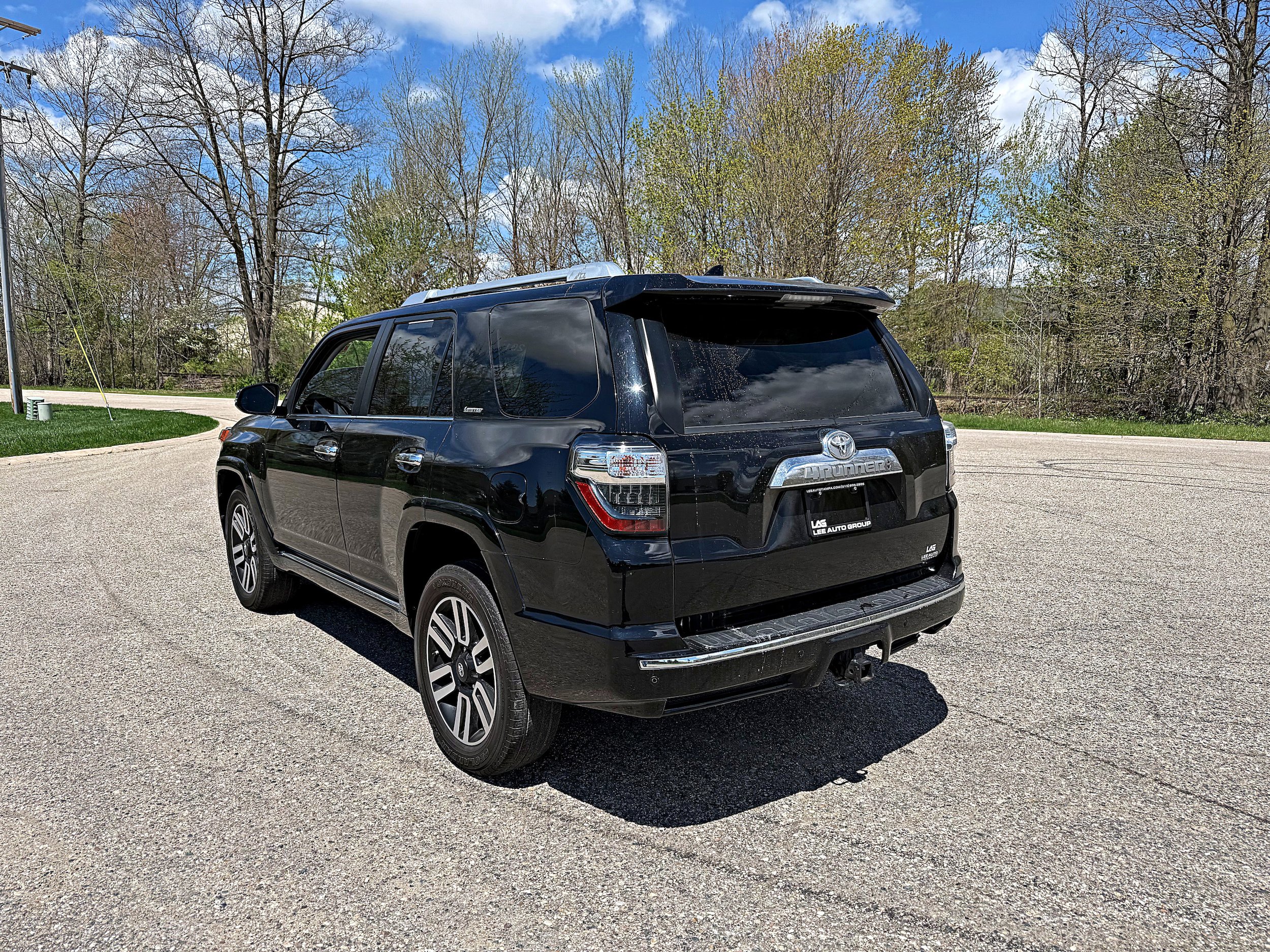 Used 2021 Toyota 4Runner Limited AWD/4WD image 7