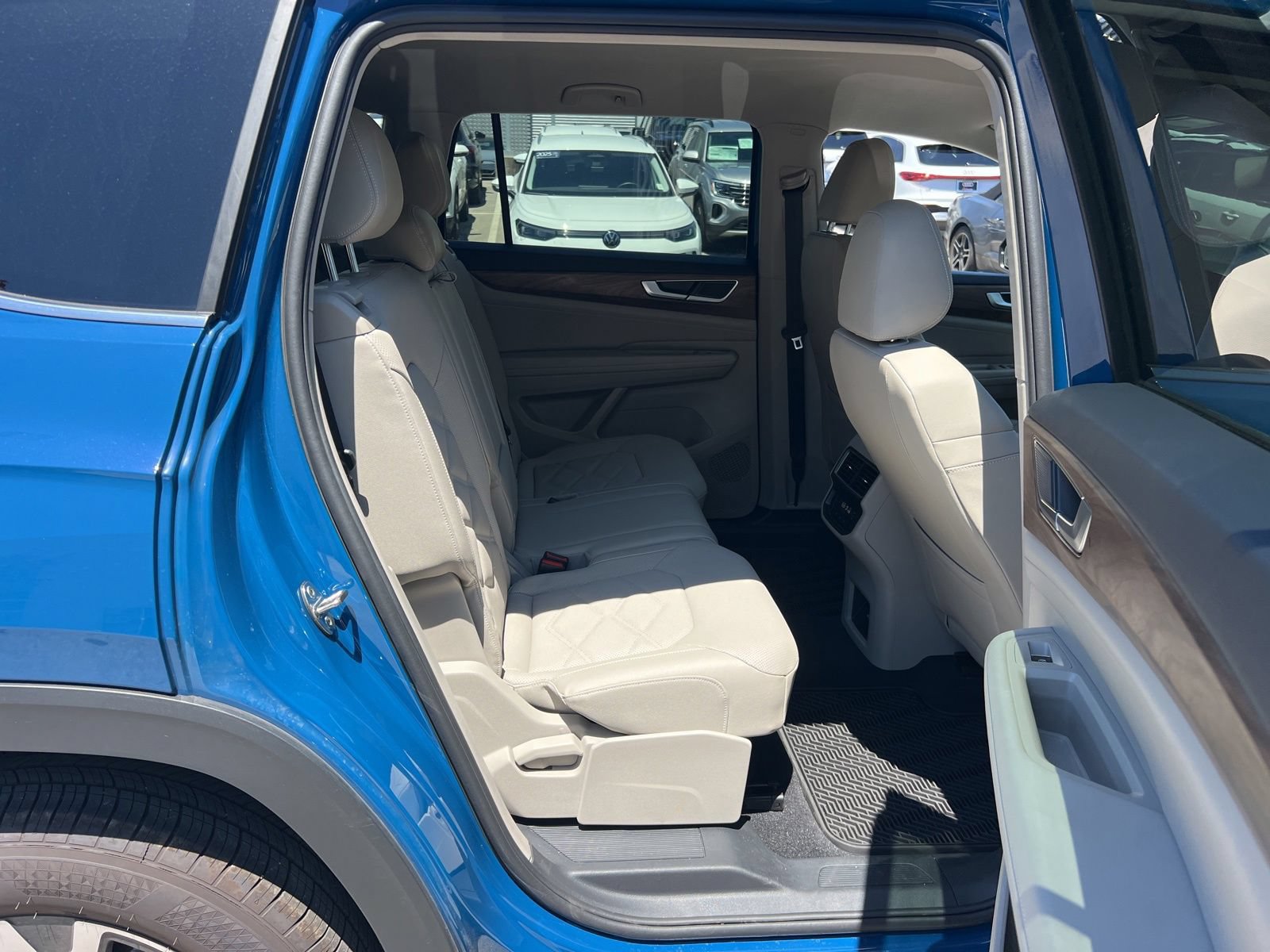 Certified 2026 Volkswagen Atlas SE FWD image 36