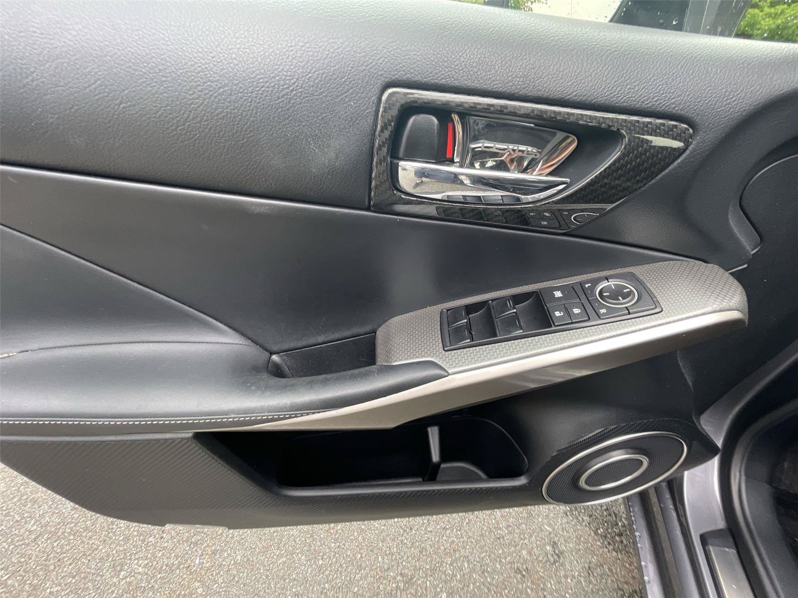 Used 2016 Lexus IS 300 AWD image 12