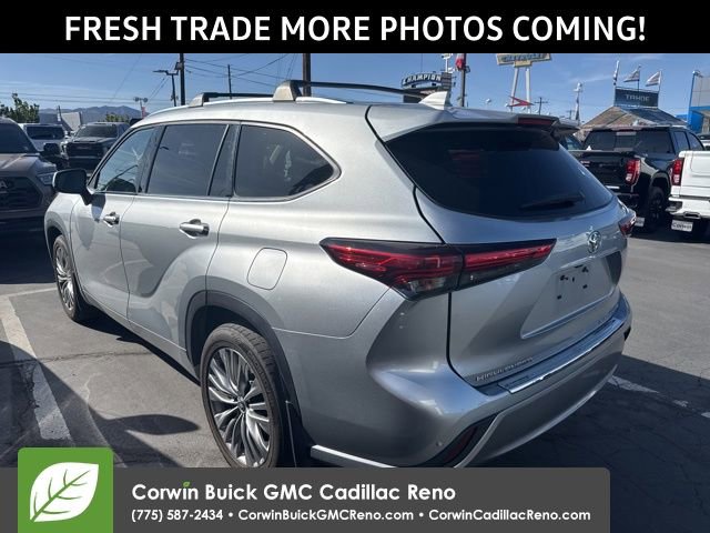 Used 2020 Toyota Highlander Platinum image 8