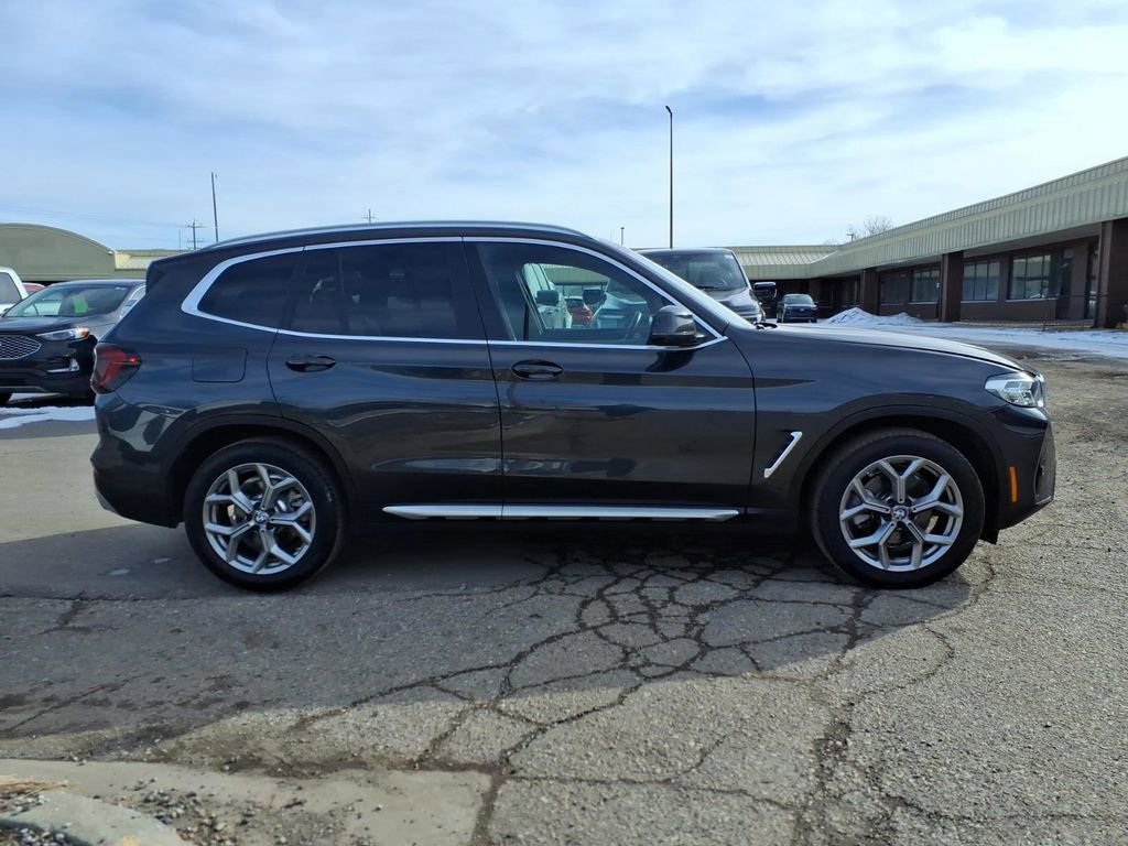 Used 2024 BMW X3 xDrive30i AWD/4WD image 6
