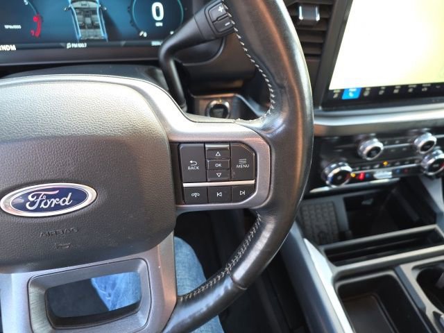 Used 2023 Ford F350 Lariat w/ Chrome Package image 28