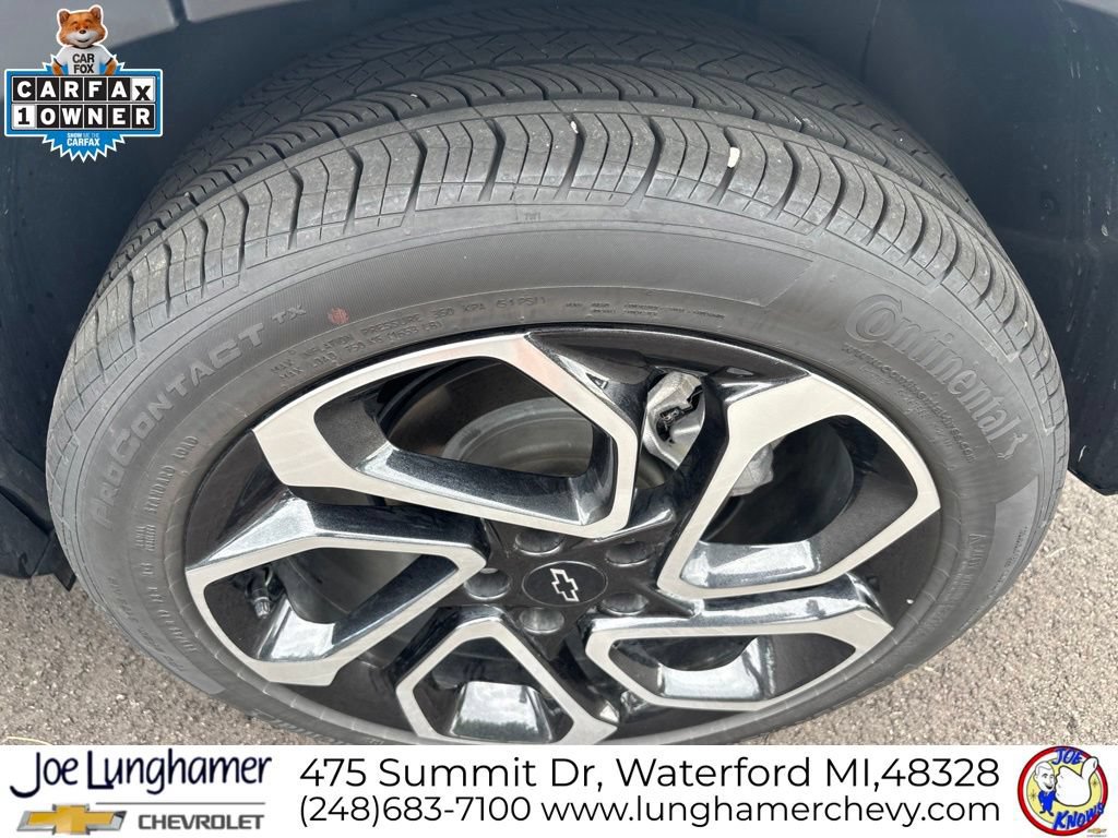 Used 2025 Chevrolet Trax RS w/ Sunroof Package FWD image 13