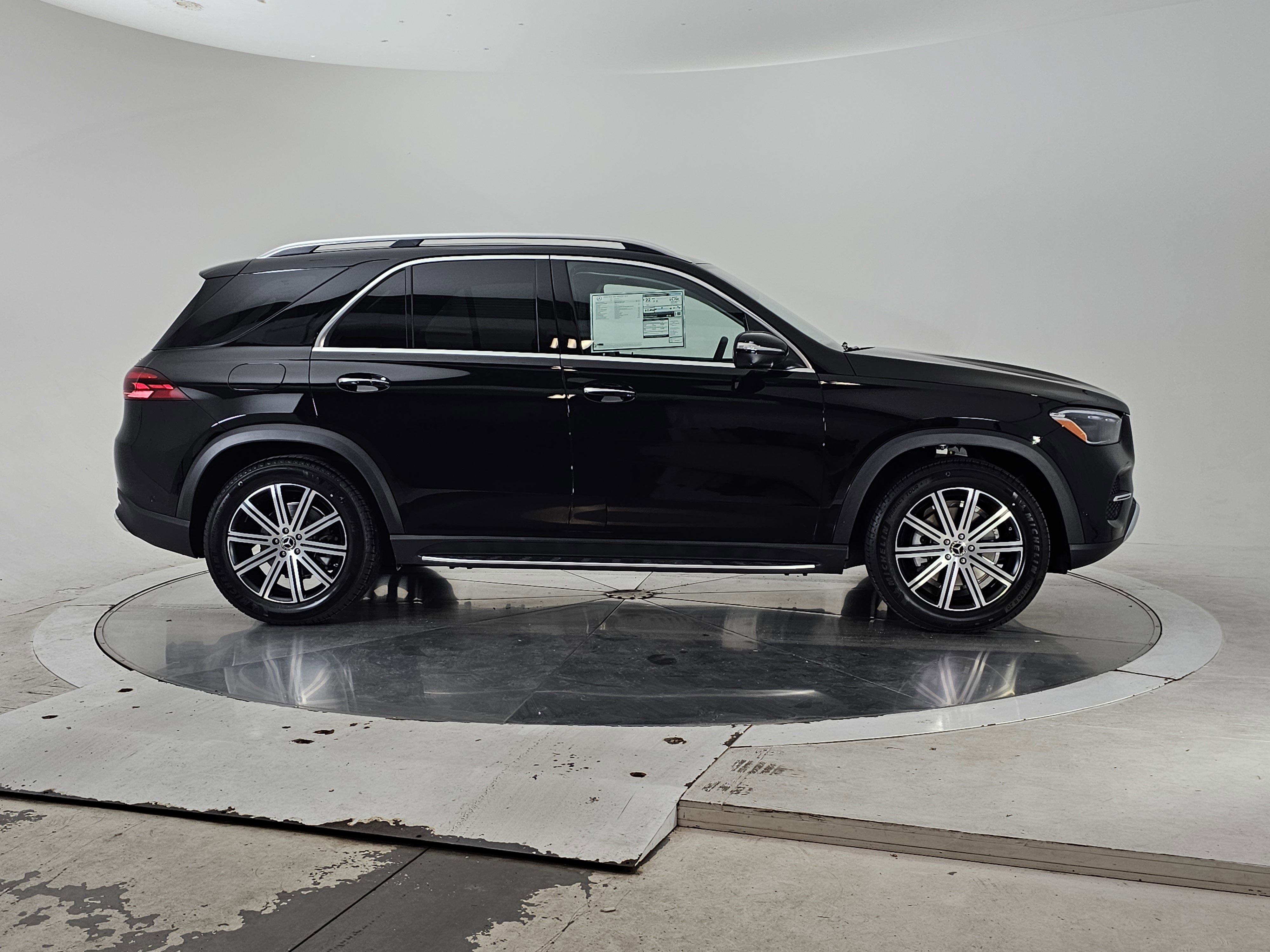 New 2026 Mercedes-Benz GLE 350 4MATIC image 3