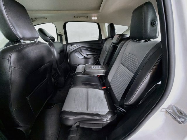 Used 2019 Ford Escape Titanium AWD/4WD image 25