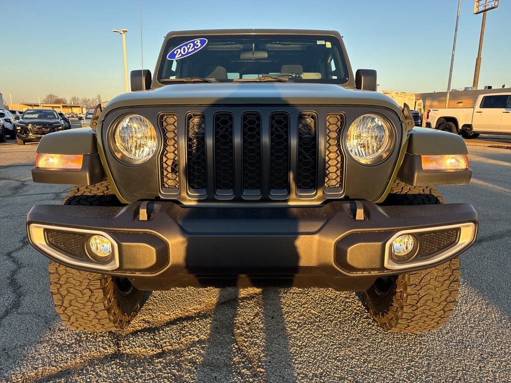 Used 2023 Jeep Gladiator Sport image 9