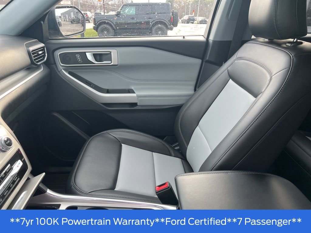 Used 2022 Ford Explorer XLT w/ Equipment Group 202A image 27