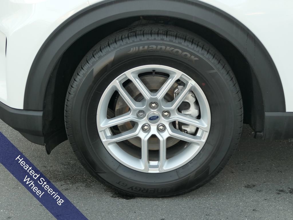Used 2026 Ford Explorer Active w/ Active Comfort Package image 11