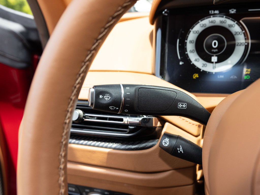 Used 2025 Aston Martin DB12 Convertible RWD image 33