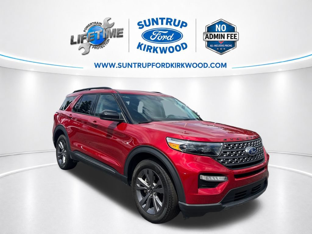 Used 2024 Ford Explorer XLT w/ Equipment Group 202A AWD/4WD image 9