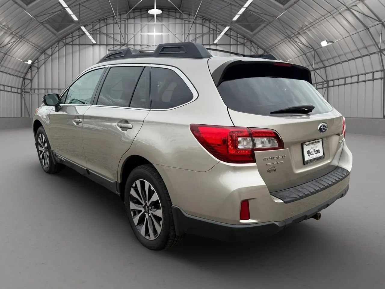 Used 2015 Subaru Outback 2.5i Limited image 8