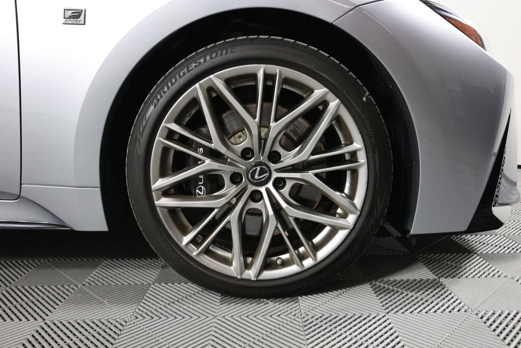 Used 2022 Lexus IS 500 RWD image 6