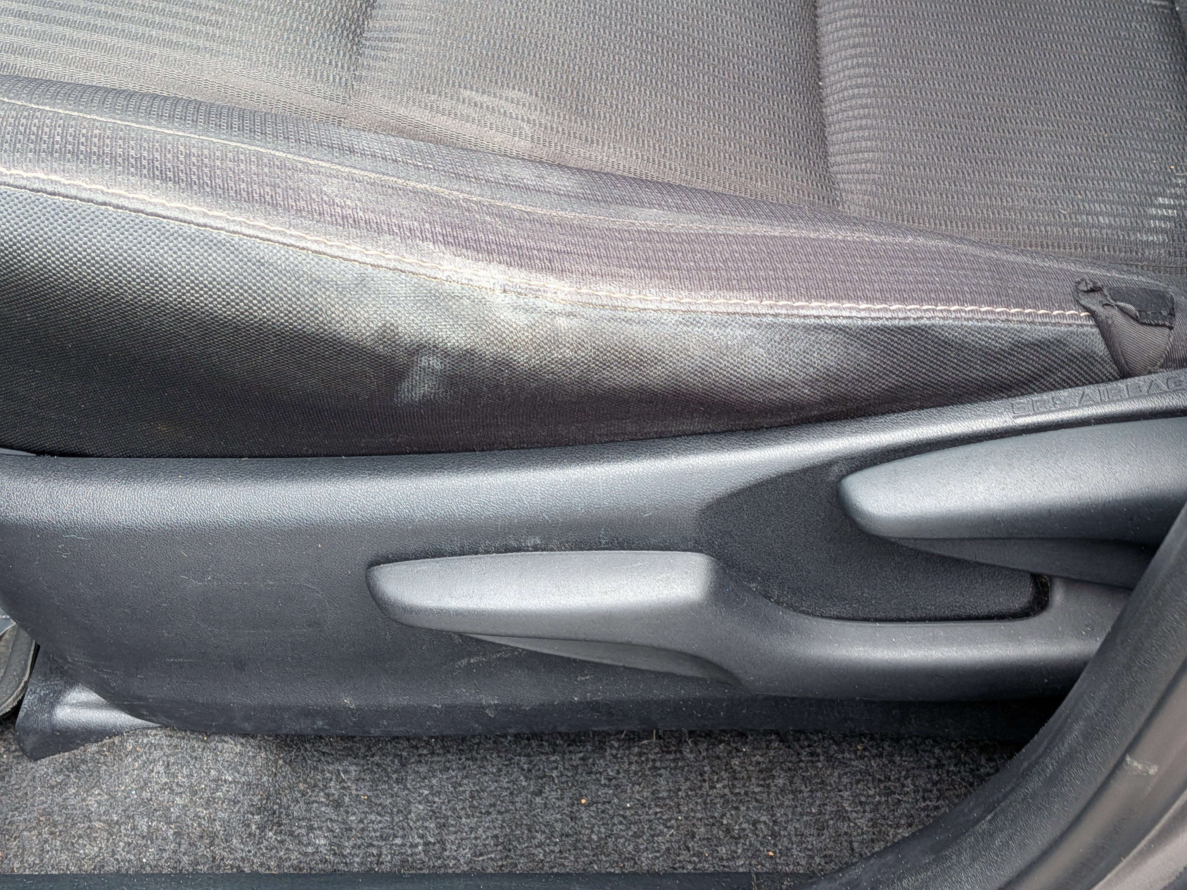 Used 2013 Toyota RAV4 XLE image 20