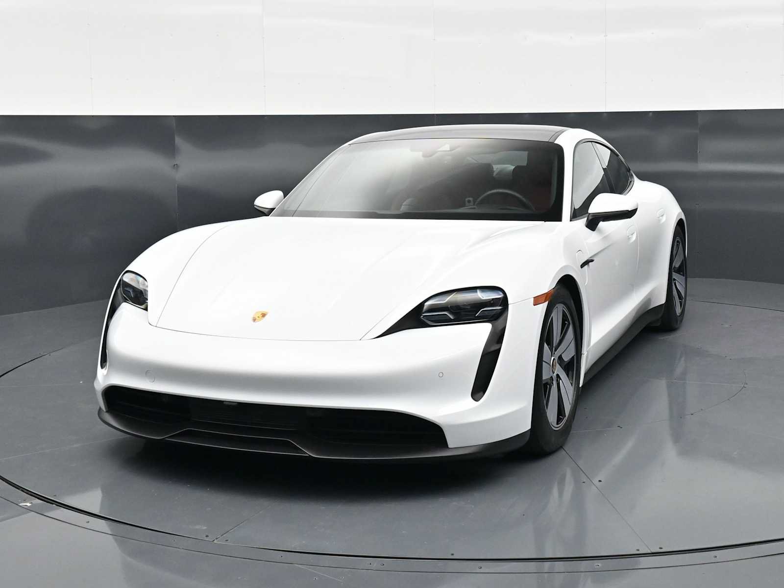Used 2024 Porsche Taycan 4S AWD/4WD image 30