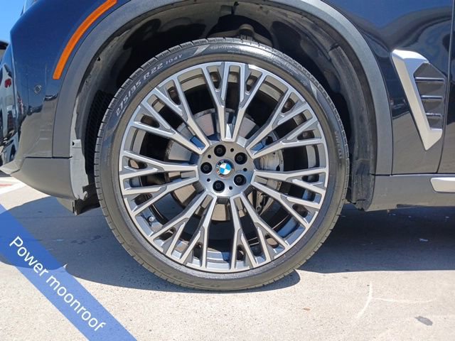 Used 2024 BMW X5 sDrive40i w/ Parking Assistance Package image 5