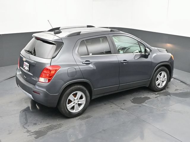 Used 2016 Chevrolet Trax LT w/ LT Sun and Sound Package FWD image 34