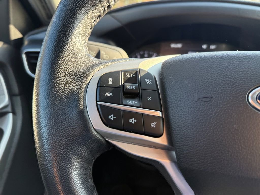 Used 2021 Ford Explorer Limited w/ Equipment Group 301A image 21