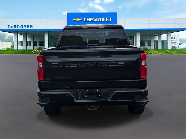 Used 2020 Chevrolet Silverado 1500 Custom w/ Custom Value Package AWD/4WD image 10