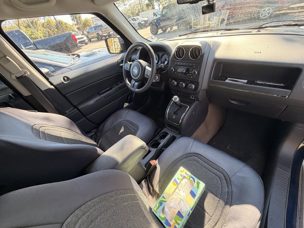 Used 2017 Jeep Patriot Sport w/ Power Value Group image 9
