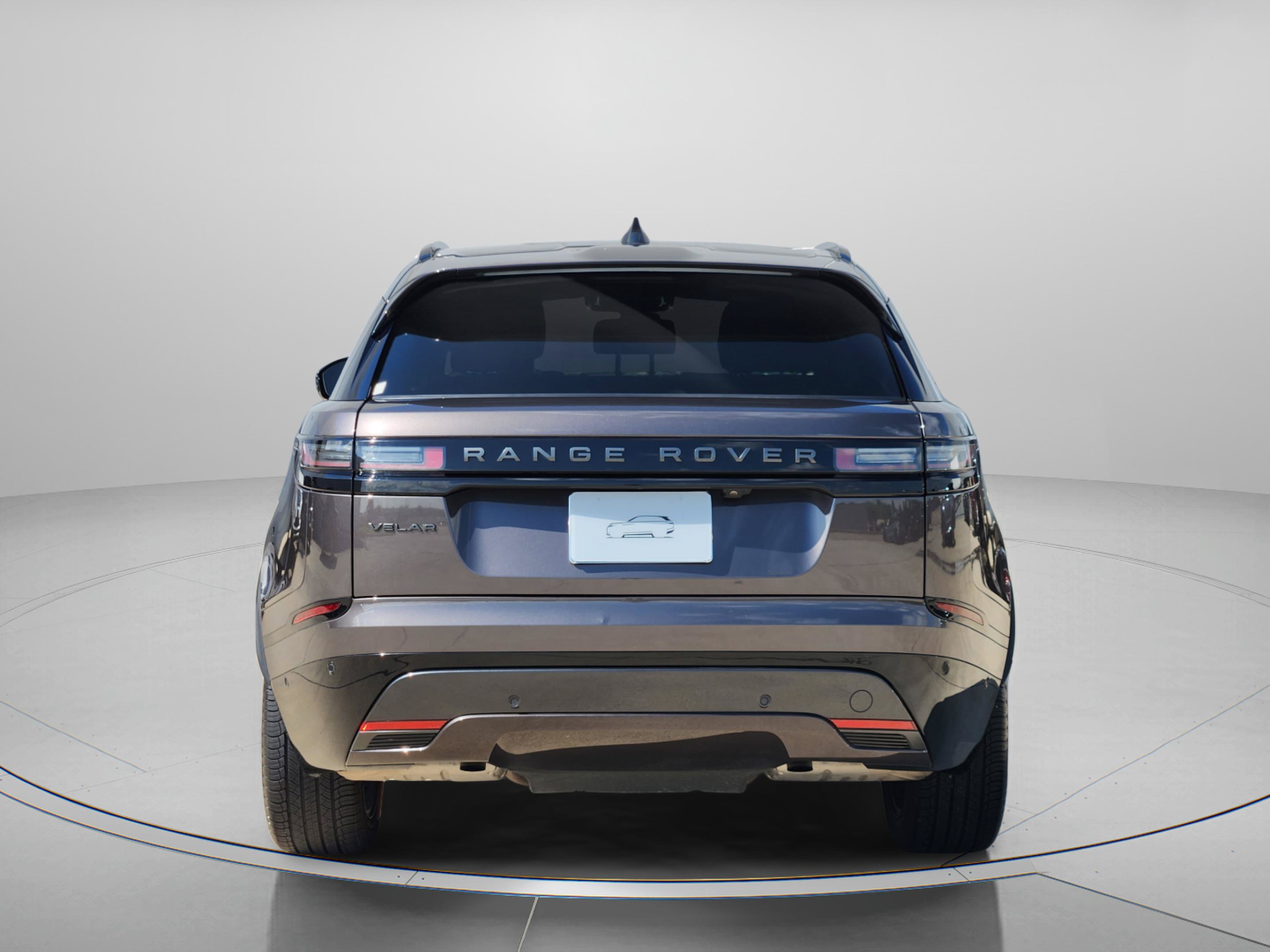 Certified 2026 Land Rover Range Rover Velar Dynamic SE AWD/4WD image 4
