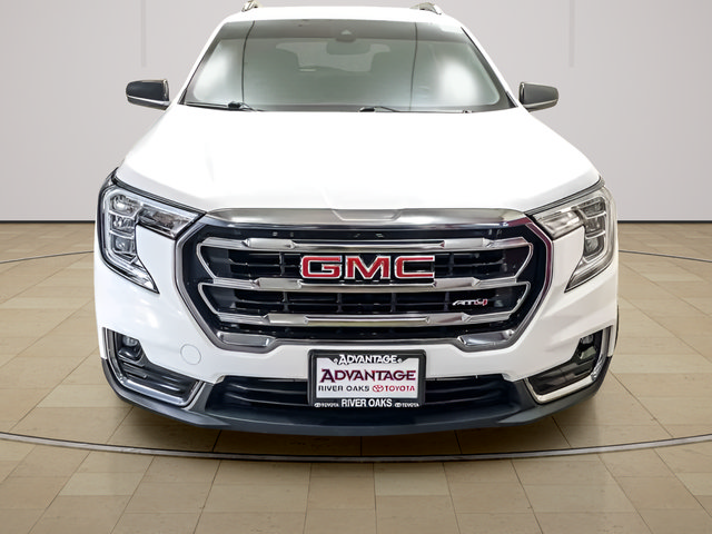 Used 2022 GMC Terrain AT4 AWD/4WD image 3