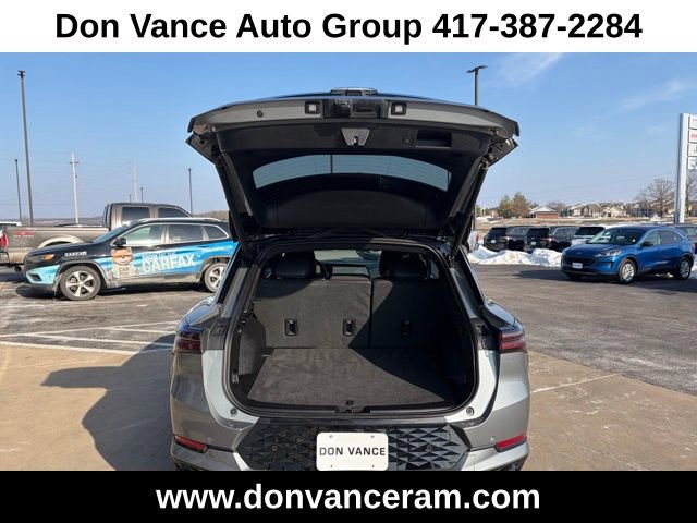 Used 2024 Chevrolet Equinox EV RS image 21