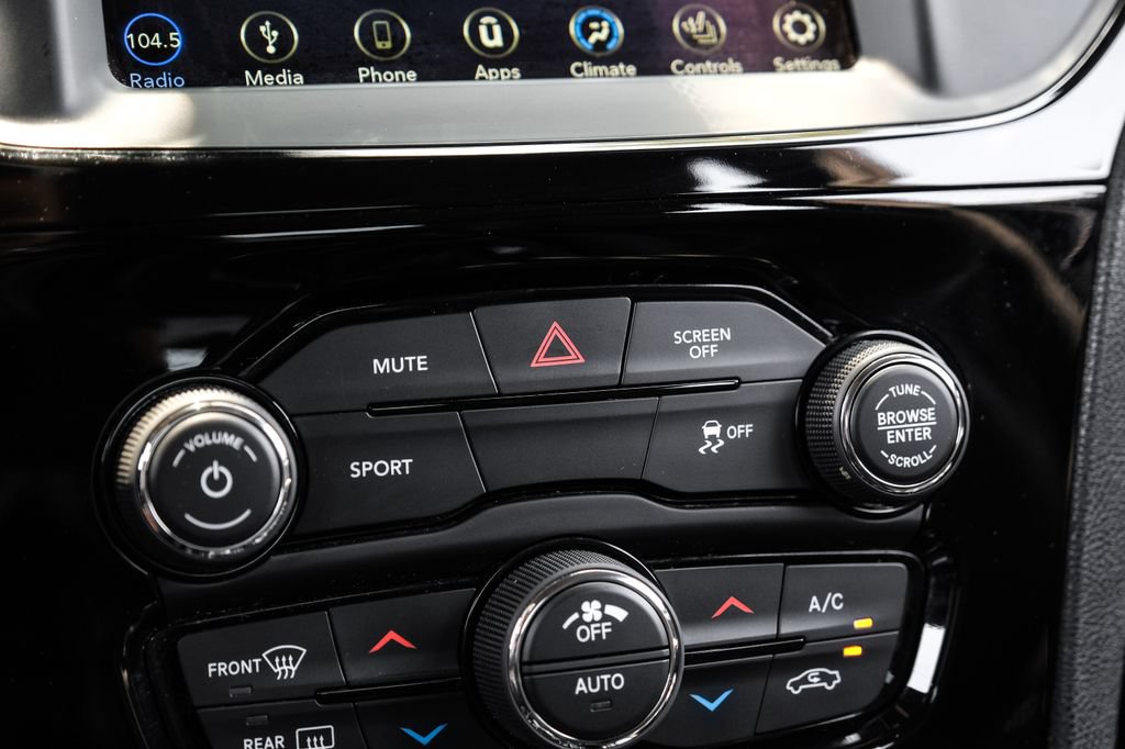 Used 2019 Chrysler 300 S RWD image 35