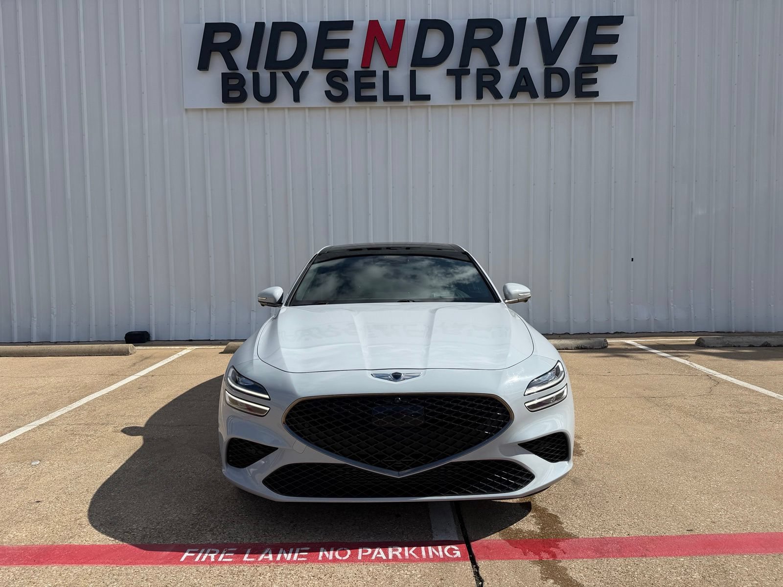 Used 2022 Genesis G70 3.3T RWD image 10