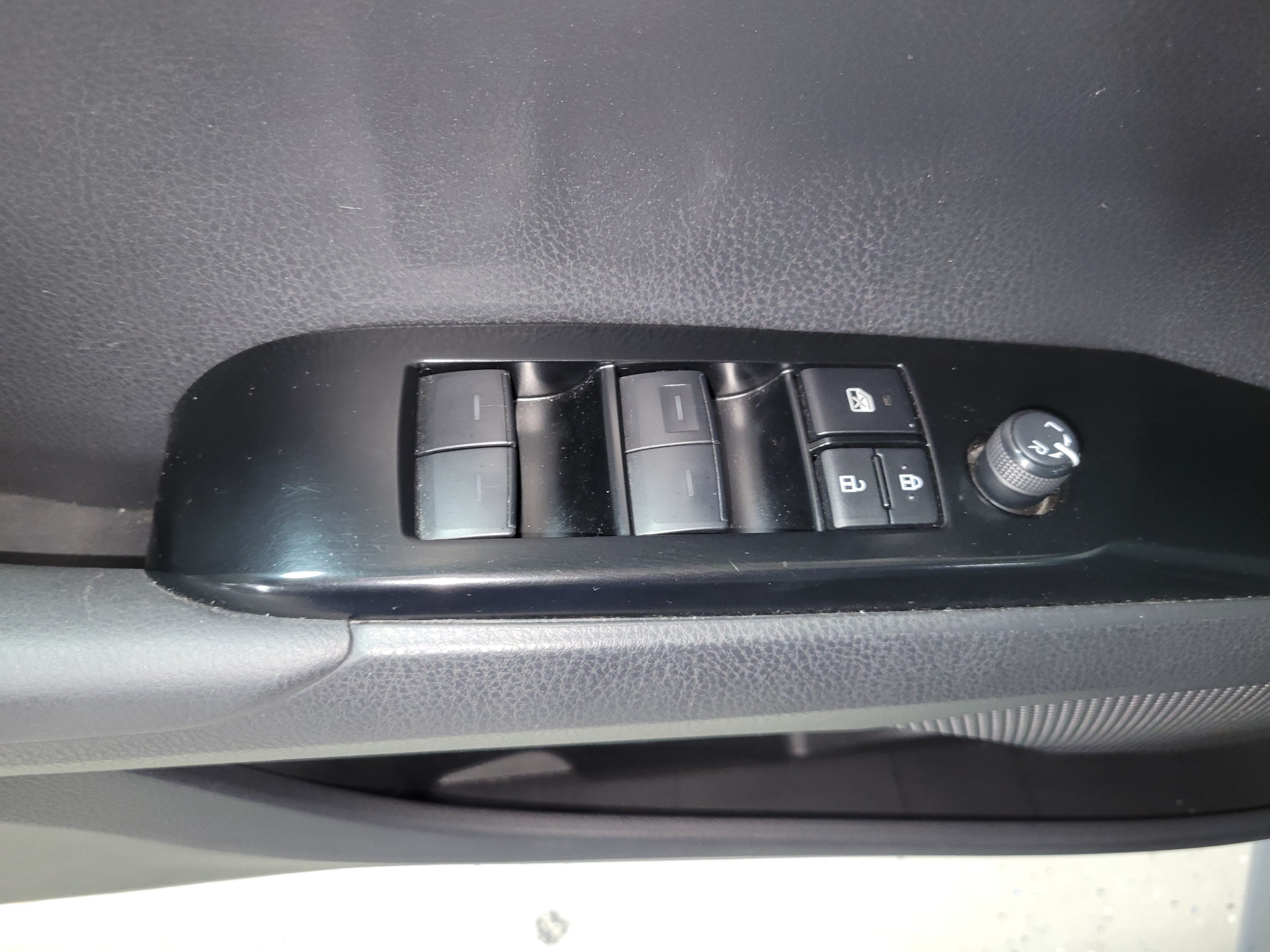Used 2025 Toyota Camry LE FWD image 20