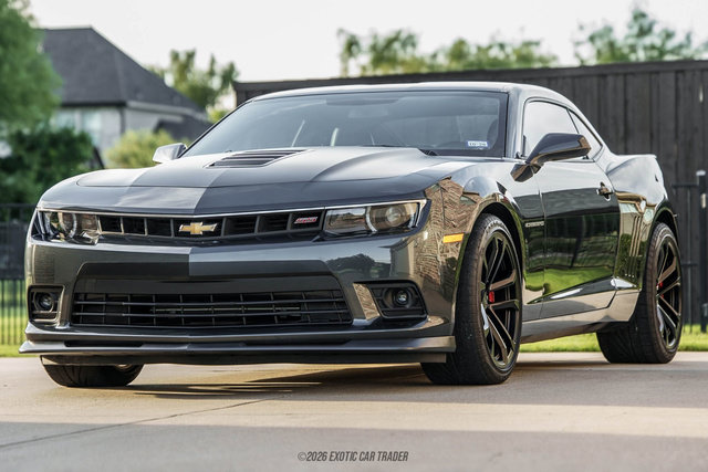 Used 2015 Chevrolet Camaro SS w/ SS Performance Package RWD image 14