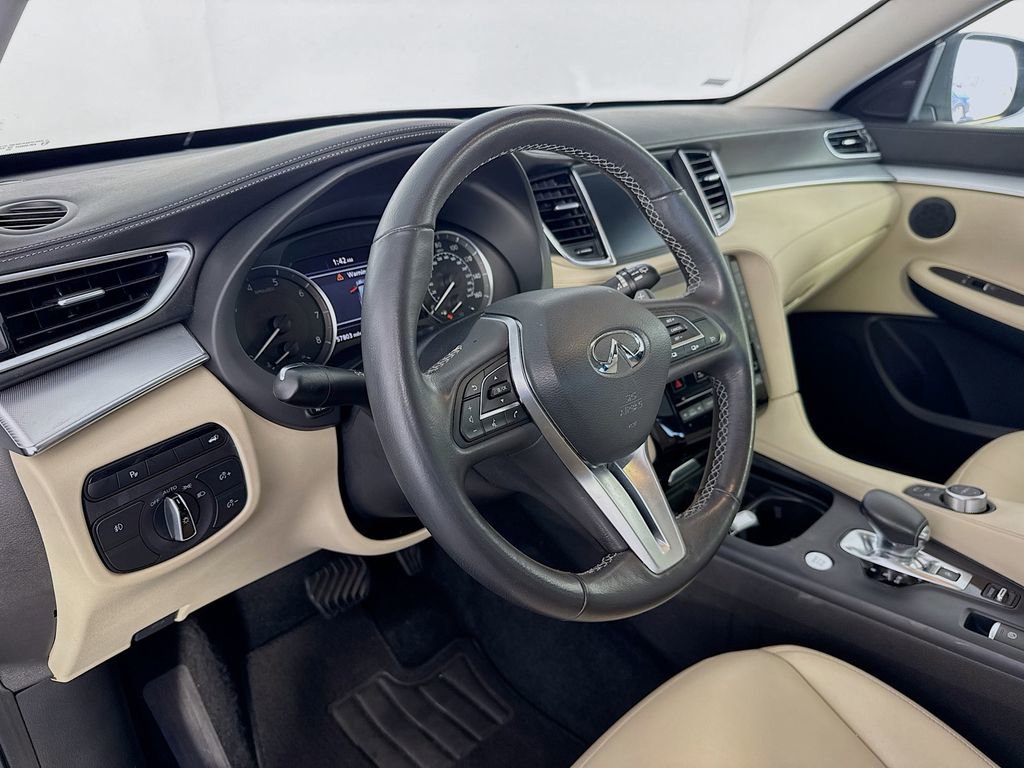 Used 2020 INFINITI QX50 Luxe image 9
