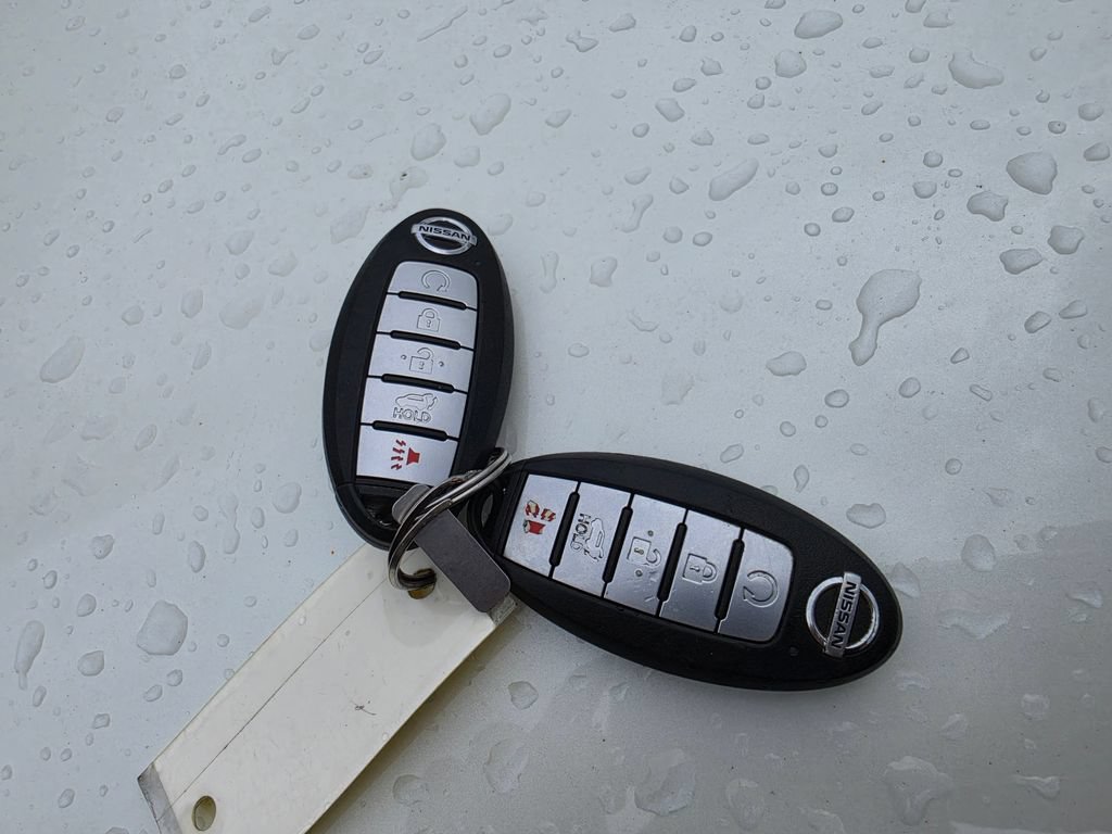 Used 2019 Nissan Pathfinder Platinum AWD/4WD image 10