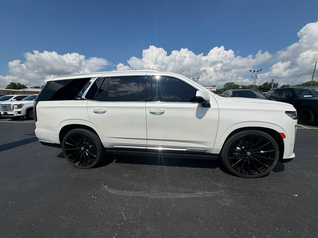 Used 2023 Cadillac Escalade Premium Luxury w/ LPO, Radiant Package AWD/4WD image 2