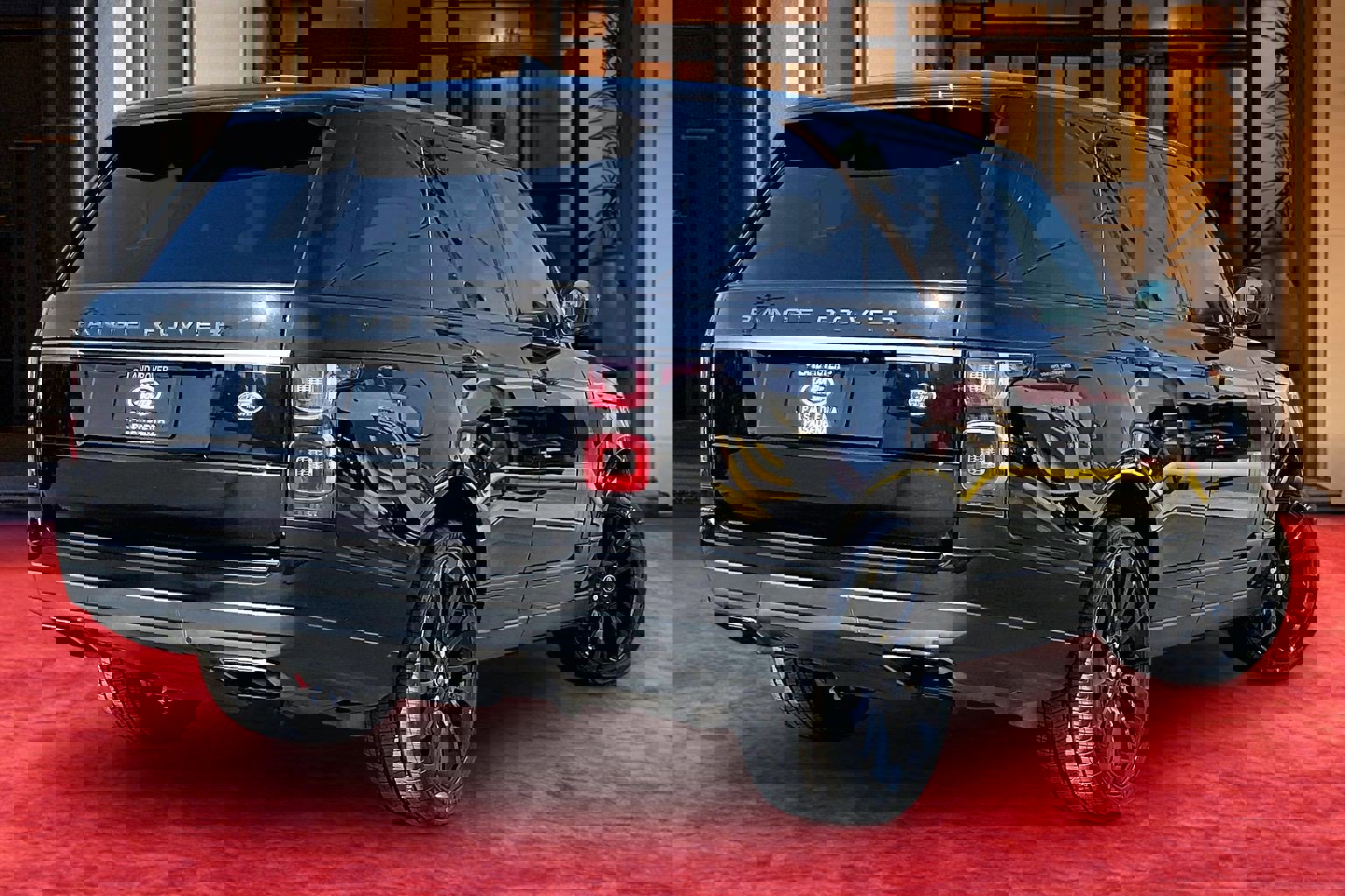 Used 2018 Land Rover Range Rover V6 Supercharged SWB image 12