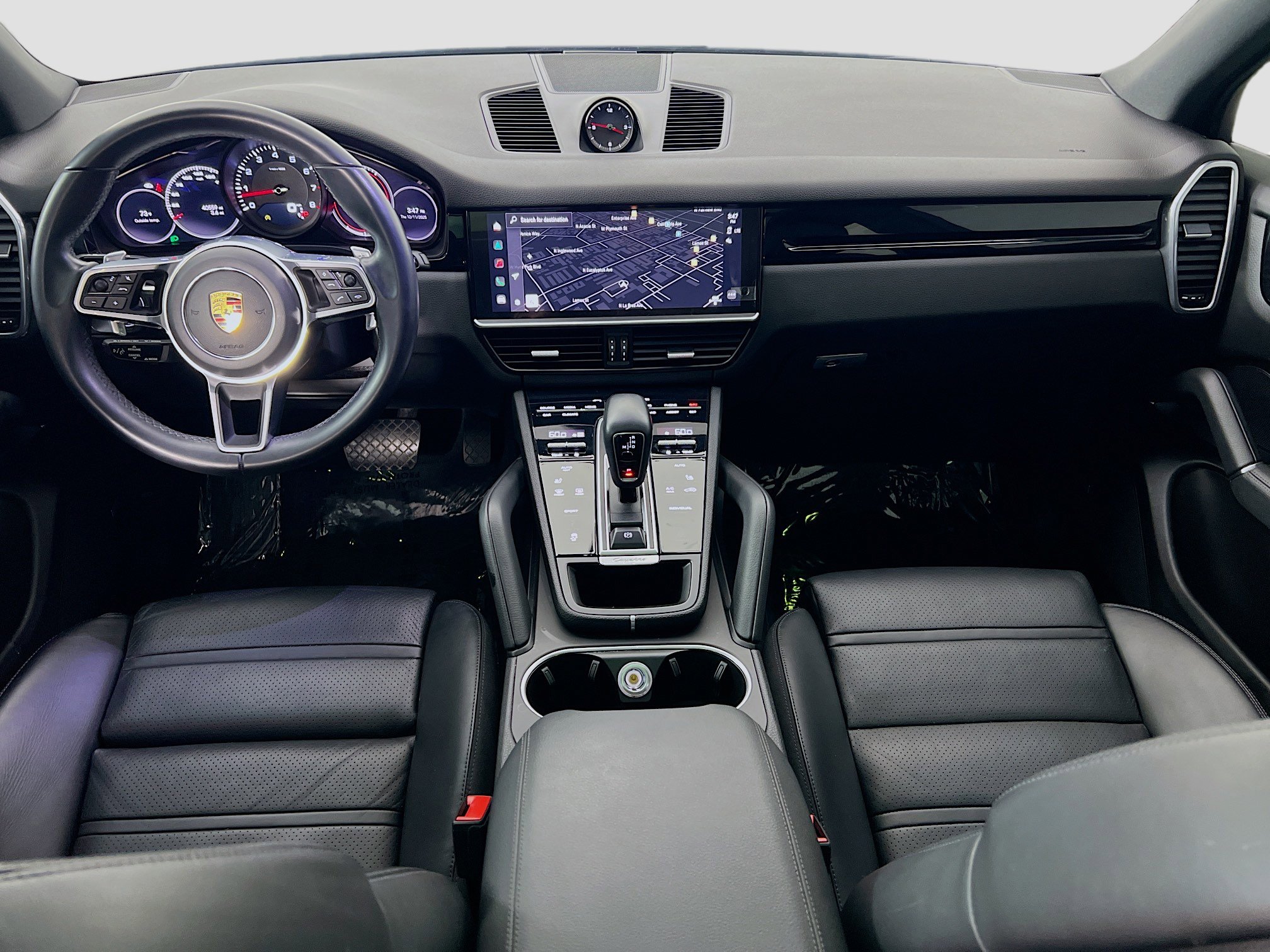 Used 2023 Porsche Cayenne Platinum Edition image 25