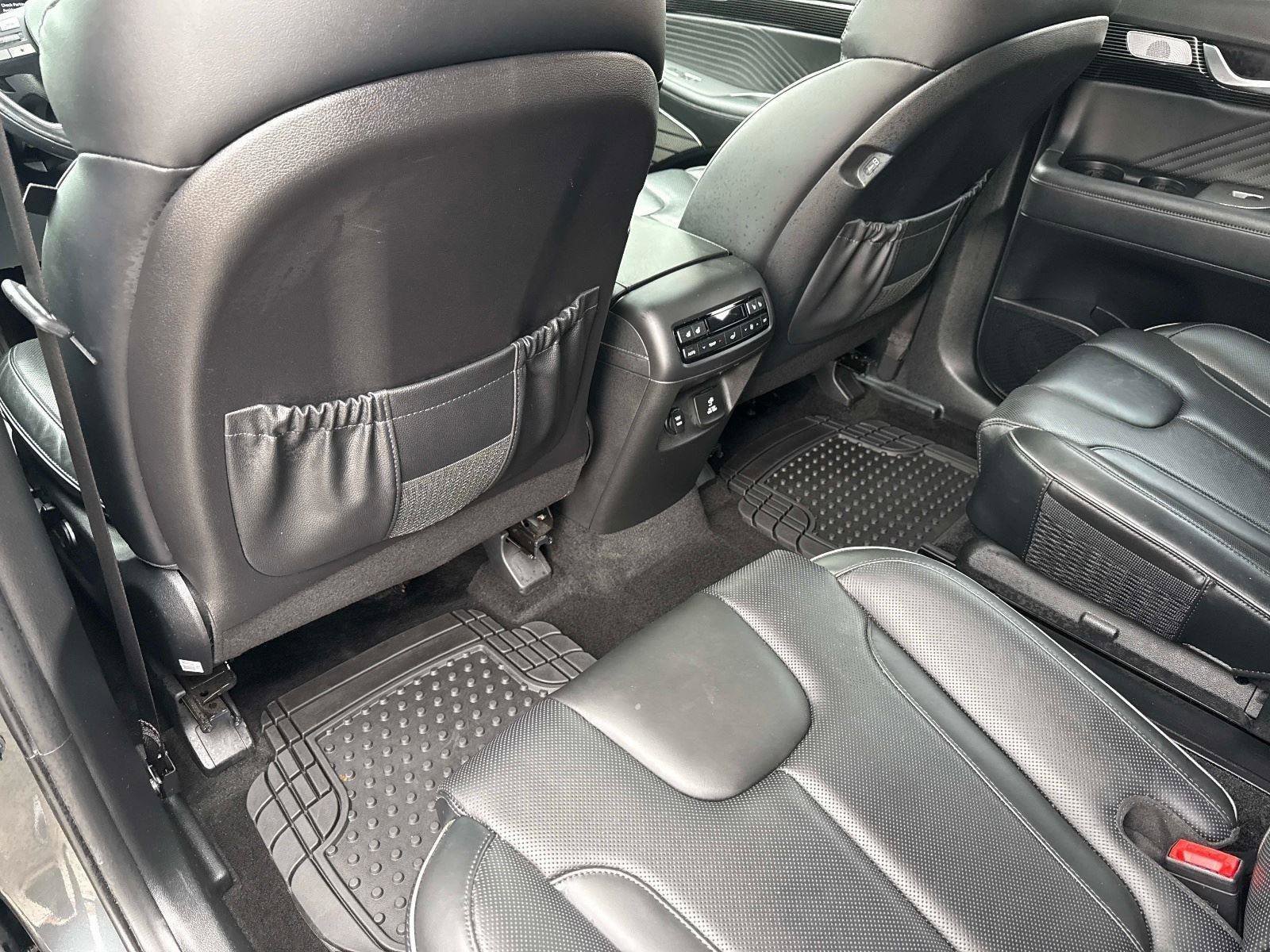 Used 2023 Hyundai Palisade Calligraphy image 14