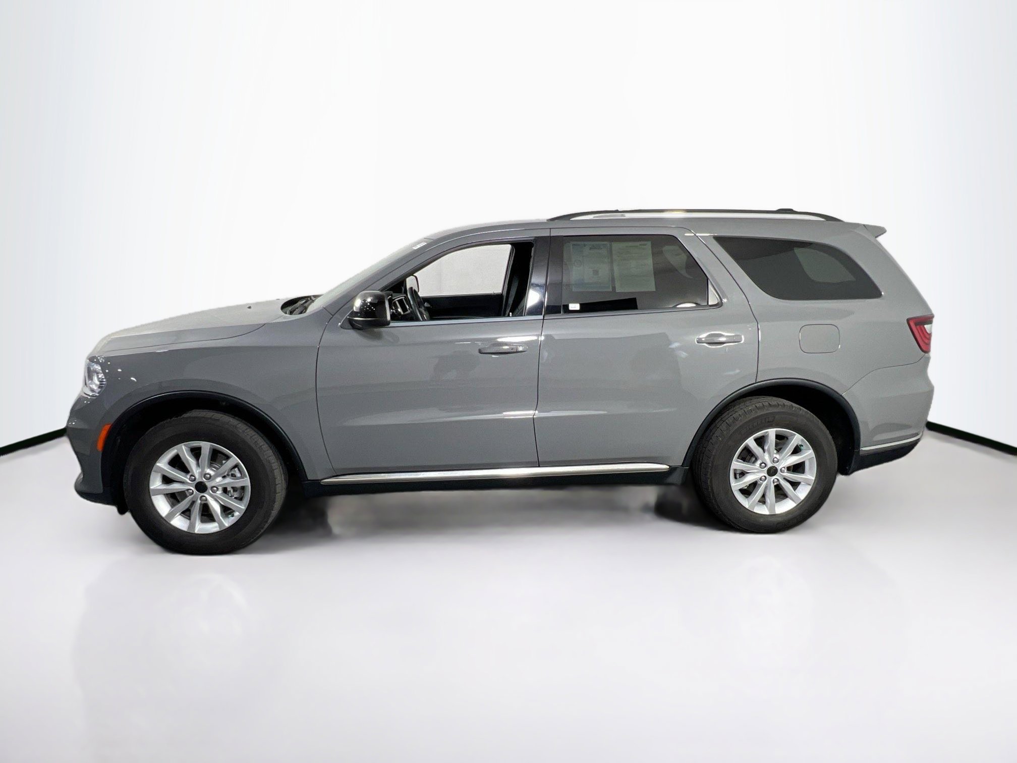 Used 2023 Dodge Durango SXT Launch Edition image 8