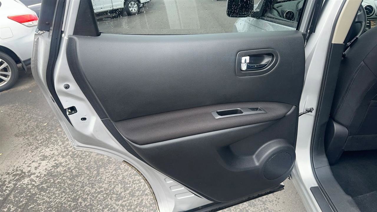 Used 2013 Nissan Rogue S w/ Special Edition Pkg image 21